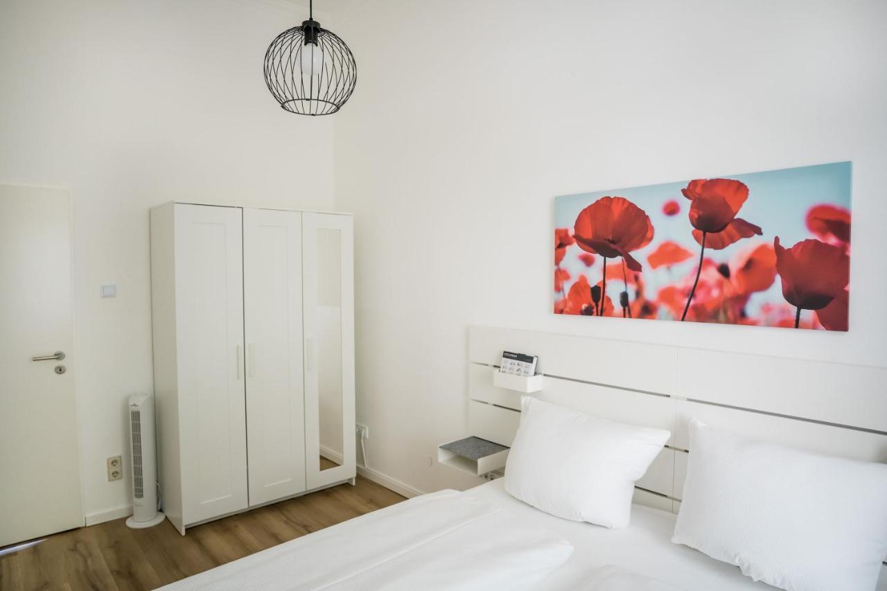 Spacious Apartment In Berlin Mitte For 6 Exterior foto
