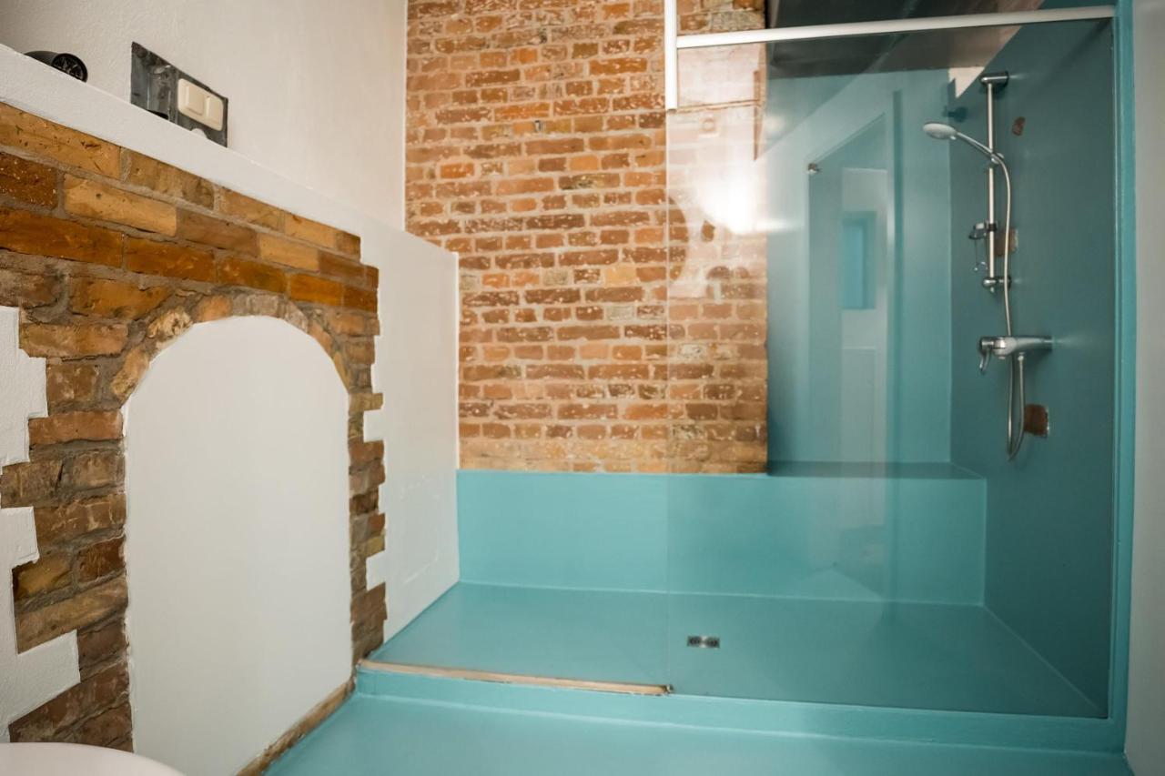 Spacious Apartment In Berlin Mitte For 6 Exterior foto